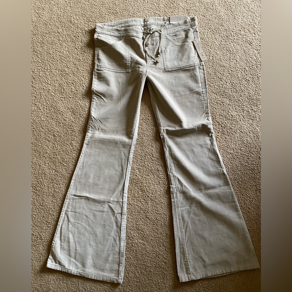 l.e.i. Vintage Flared Beige Corduroy Pants